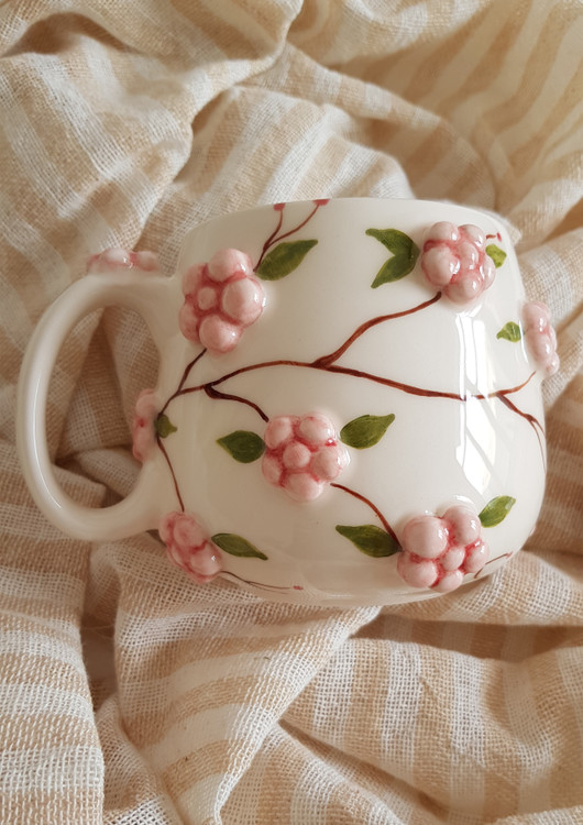 ماگ سرامیکی دستساز طرح شکوفه بهاری
