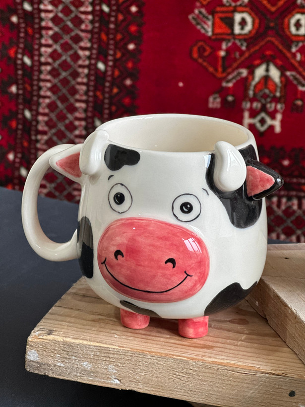 ماگ سرامیکی دستساز فانتزی طرح گاو سه بعدی